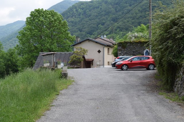 L'arrivée au parking du hameau de laubague