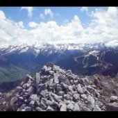 Randonnées Pyrénées-Comminges,le Pic du Cagire,fabuleux belvédère.