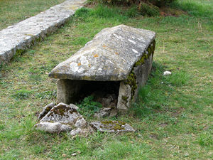 sarcophage de saint just de valcabrère